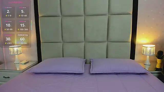 HannaClarrk  online show from November 25, 7:03 pm