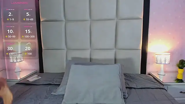 HannaClarrk  online show from January 10, 1:06 pm