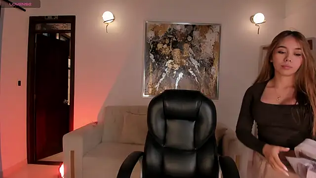 CarolineGraceX online show from November 15, 10:52 am