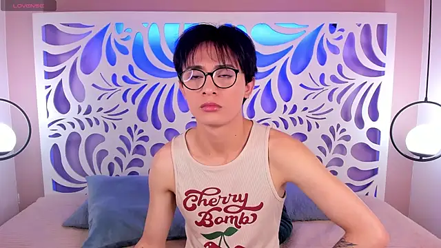 cherryy boy online show from May 9, 8:12 pm