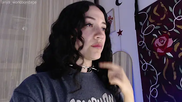 Snapshot of Tanya_WorldBondage chatting on September 15, 2:23 am Tanya WorldBondage online show from September 15, 2:23 am