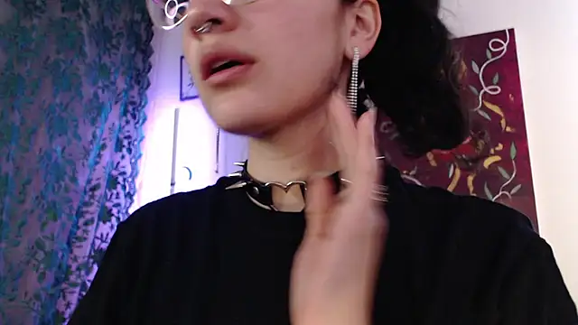 Snapshot of Tanya_WorldBondage chatting on March 21, 3:02 pm Tanya WorldBondage online show from March 21, 3:02 pm