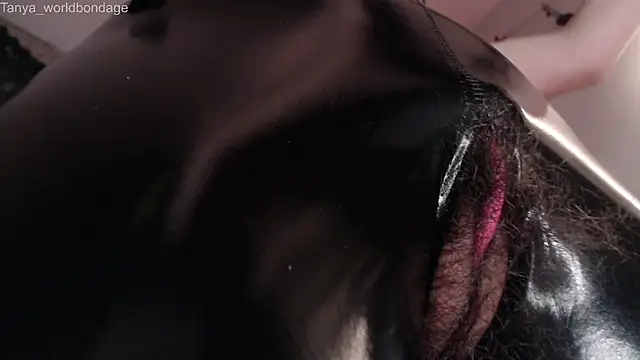 Snapshot of Tanya_WorldBondage chatting on September 24, 1:57 am Tanya WorldBondage online show from September 24, 1:57 am