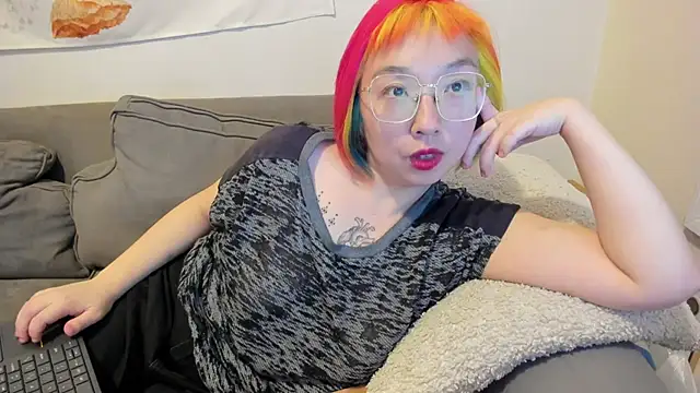 luxgray online show from March 18, 12:30 am