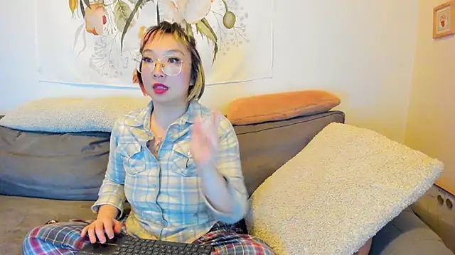 luxgray online show from January 12, 2:35 am