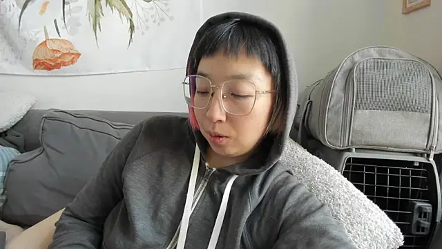 luxgray online show from December 21, 5:47 pm