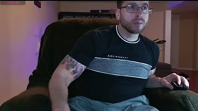 JayXCee Official online show from April 12, 3:43 am