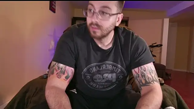 Snapshot of JayXCee_Official chatting on March 28, 12:33 am JayXCee Official online show from March 28, 12:33 am