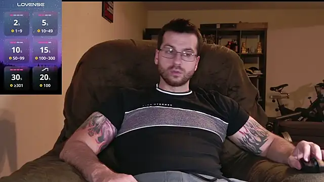 Snapshot of JayXCee_Official chatting on March 7, 11:10 pm JayXCee Official online show from March 7, 11:10 pm