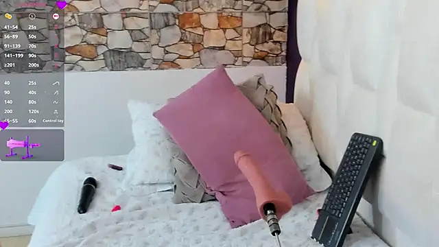 brithanyadams23 online show from February 20, 6:19 am