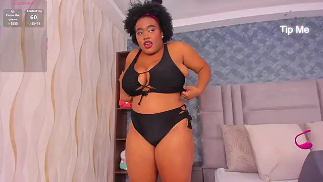 NiiaMoore online show from December 19, 8:44 pm