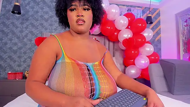 NiiaMoore online show from February 15, 8:23 pm