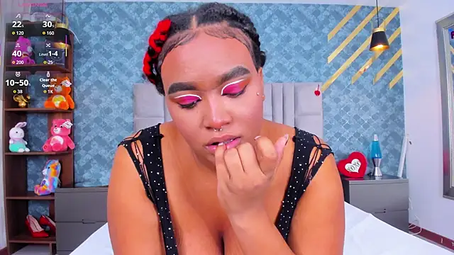 NiiaMoore online show from February 27, 7:35 pm