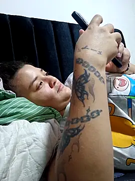 Liancy online show from December 18, 4:44 pm