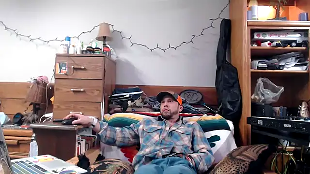 tongueispowerr6d9 online show from February 6, 4:42 am