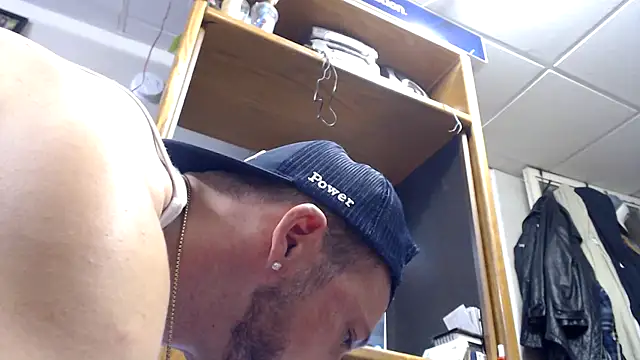 tongueispowerr6d9 online show from January 2, 2:24 pm