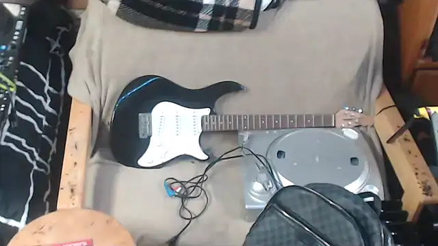 tongueispowerr6d9 online show from March 10, 11:31 pm