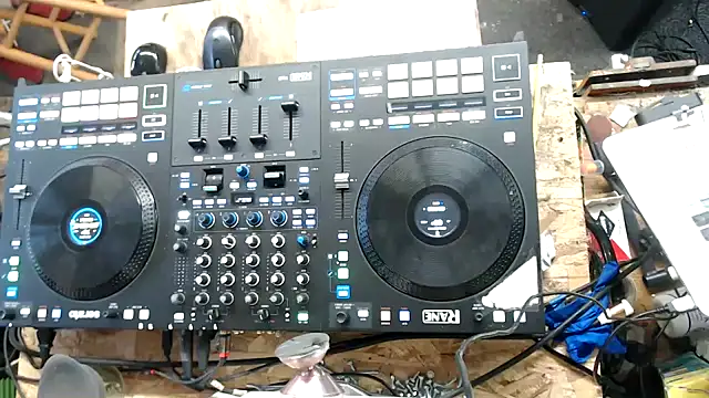 tongueispowerr6d9 online show from December 9, 3:54 pm