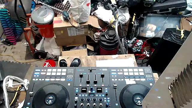 tongueispowerr6d9 online show from December 10, 10:49 am