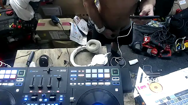 tongueispowerr6d9 online show from January 5, 8:22 am