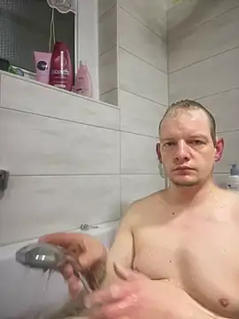 hawkyyy71222 online show from February 7, 12:31 am