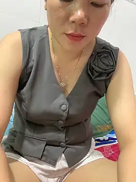 Snapshot of Baby-bigtits chatting on September 24, 4:30 am Baby-bigtits online show from September 24, 4:30 am
