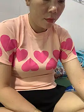 Snapshot of Baby-bigtits chatting on October 9, 2:56 am Baby-bigtits online show from October 9, 2:56 am