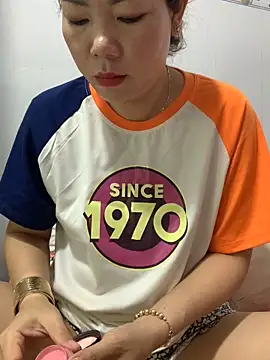 Baby-bigtits online show from November 7, 12:04 am