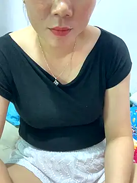Snapshot of Baby-bigtits chatting on September 14, 4:35 am Baby-bigtits online show from September 14, 4:35 am