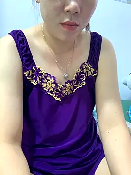 Baby-bigtits online show from November 25, 11:59 pm