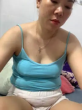 Snapshot of Baby-bigtits chatting on March 16, 11:16 am Baby-bigtits online show from March 16, 11:16 am