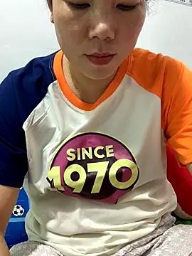 Baby-bigtits online show from November 19, 5:07 am