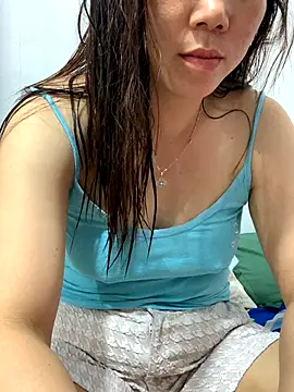 Baby-bigtits online show from November 23, 11:42 am