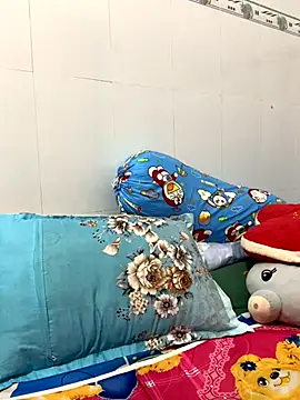 Baby-bigtits online show from November 14, 5:11 am