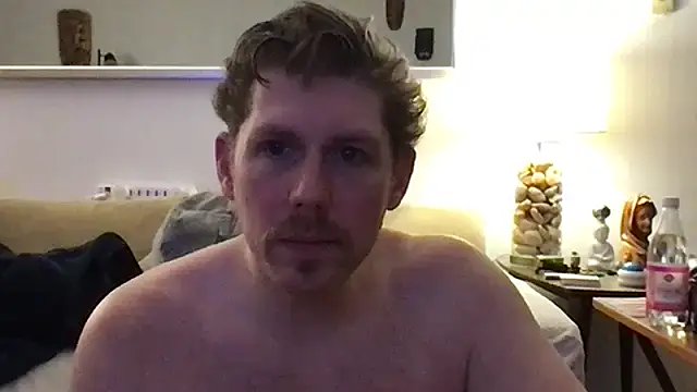 Snapshot of Rock_Pierce chatting on May 6, 12:03 am Rock Pierce online show from May 6, 12:03 am