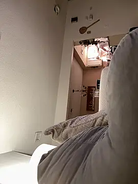 Snapshot of Rock_Pierce chatting on February 26, 7:30 am Rock Pierce online show from February 26, 7:30 am