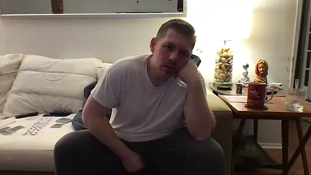 Snapshot of Rock_Pierce chatting on January 10, 10:21 am Rock Pierce online show from January 10, 10:21 am