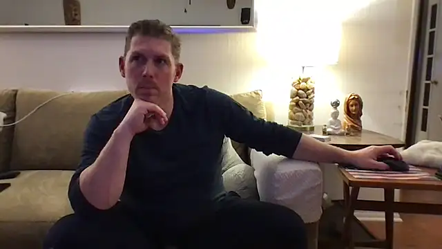 Snapshot of Rock_Pierce chatting on February 9, 2:20 am Rock Pierce online show from February 9, 2:20 am