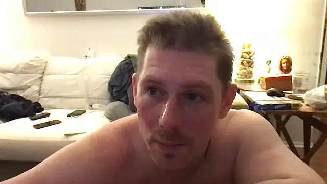 Snapshot of Rock_Pierce chatting on January 17, 5:22 am Rock Pierce online show from January 17, 5:22 am