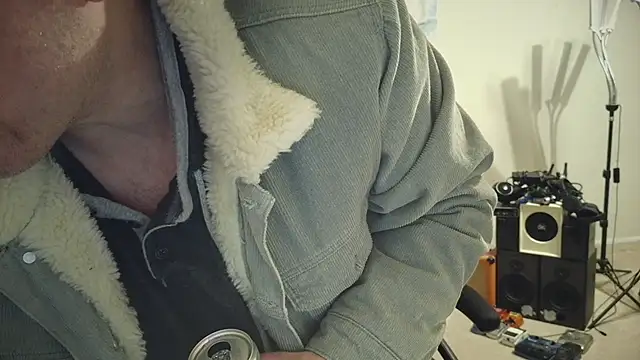 Snapshot of Rock_Pierce chatting on February 5, 9:16 am Rock Pierce online show from February 5, 9:16 am