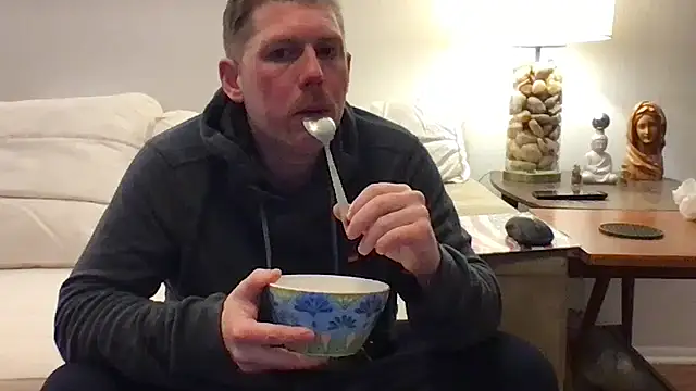 Snapshot of Rock_Pierce chatting on January 8, 4:07 am Rock Pierce online show from January 8, 4:07 am