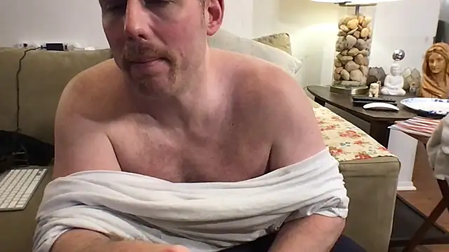 Snapshot of Rock_Pierce chatting on November 5, 11:41 pm Rock Pierce online show from November 5, 11:41 pm