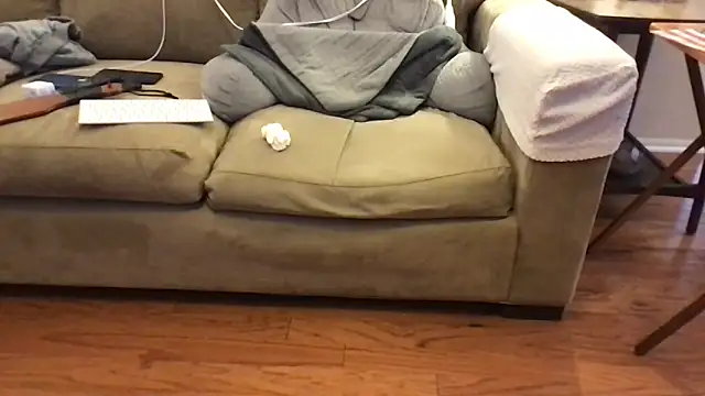 Snapshot of Rock_Pierce chatting on February 13, 5:46 pm Rock Pierce online show from February 13, 5:46 pm