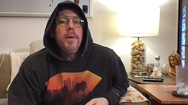 Snapshot of Rock_Pierce chatting on November 14, 6:11 pm Rock Pierce online show from November 14, 6:11 pm