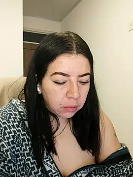 Snapshot of Im_coco chatting on July 11, 11:10 am Im coco online show from July 11, 11:10 am