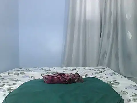 sandra sauvage online show from September 19, 6:39 am