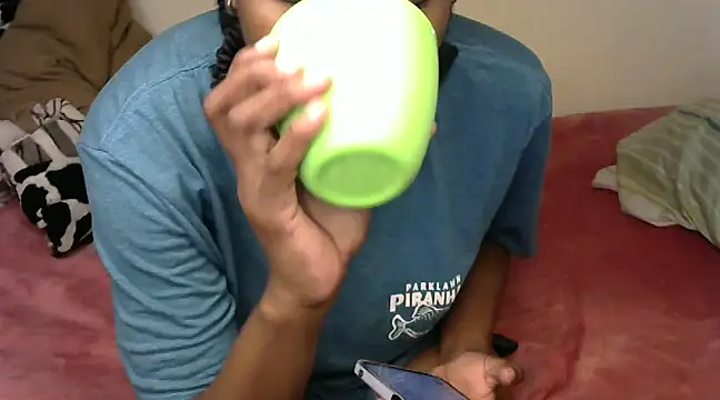 Snapshot of sweet_rozie chatting on March 13, 5:33 am sweet rozie online show from March 13, 5:33 am