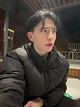 Snapshot of AmondCor chatting on January 3, 3:55 pm AmondCor online show from January 3, 3:55 pm