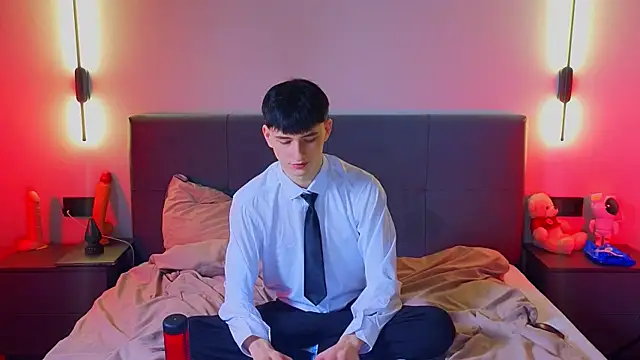 AmondCor online show from January 18, 5:05 pm