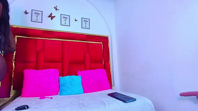 Snapshot of CoralHarrinson chatting on September 21, 9:31 pm CoralHarrinson online show from September 21, 9:31 pm